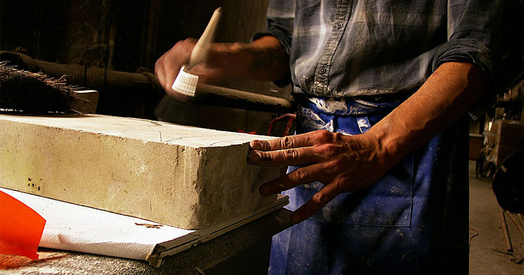 hands do stone stuff